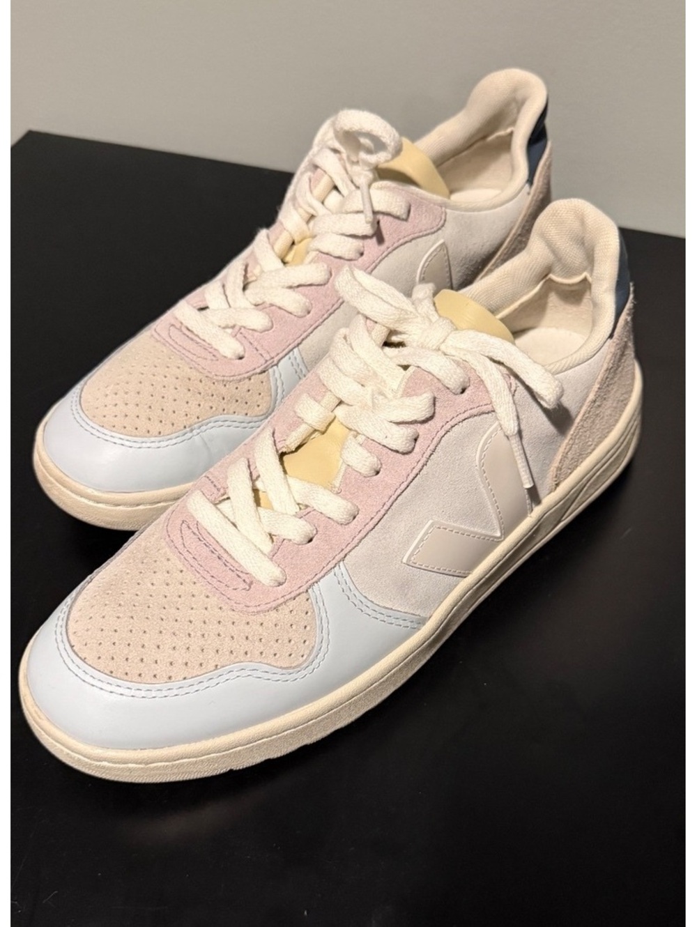 Veja V-10 Sneakers in Pastel Multi Color - Women's Size 8